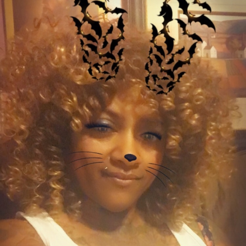 Curly wig - Picture 5 of 6